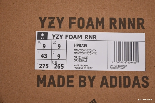 HP8739 Yeezy RNNR Onyx Adidas Foam 0809